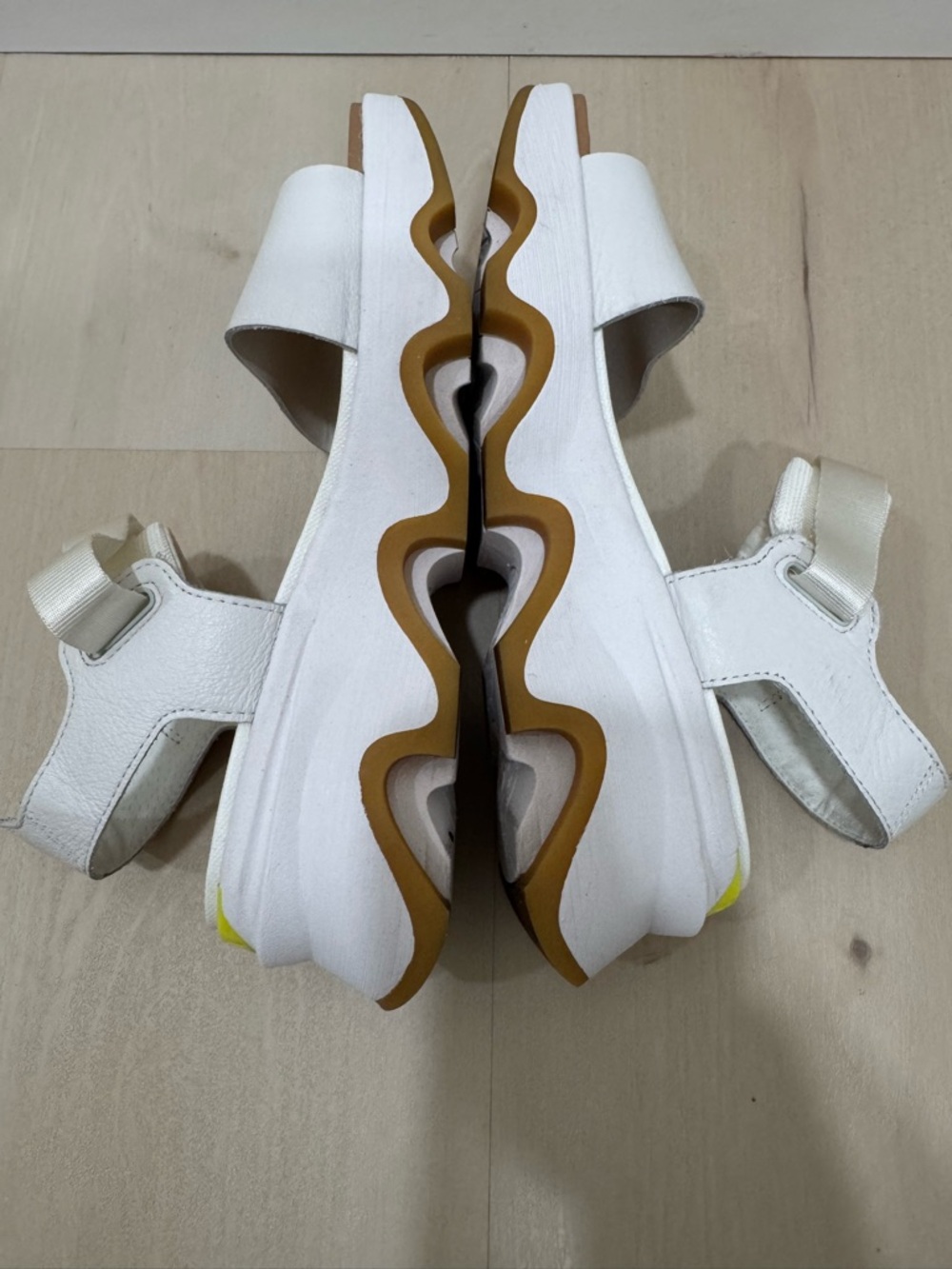 Sorel Kinetic Impact Y Strap Sandals Women's 7 Sea Salt White Tan Athleisure - Picture 11 of 14